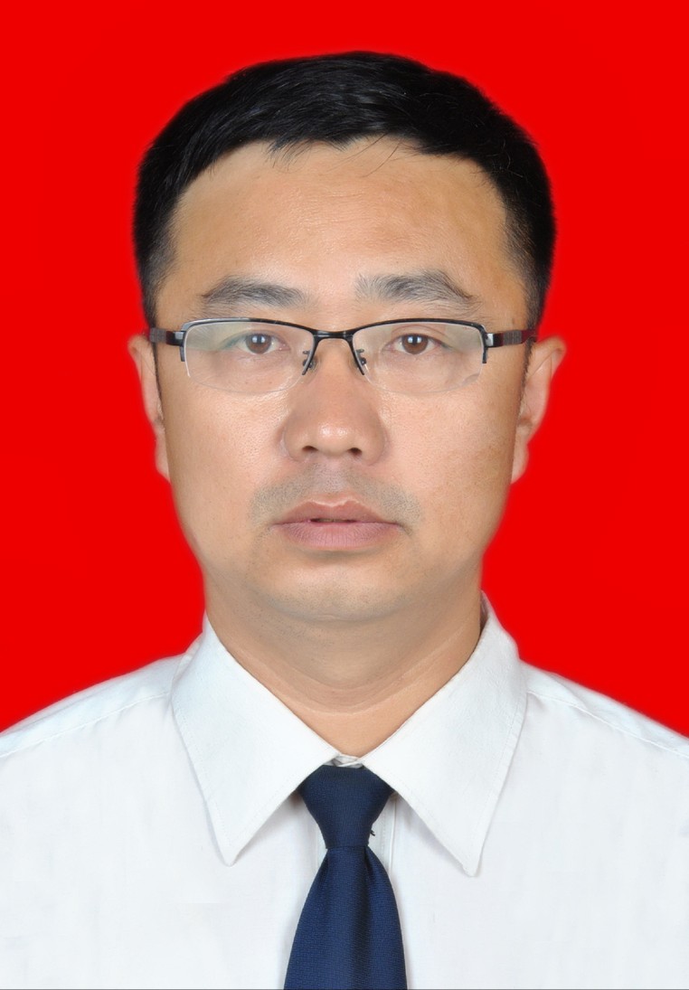 4、张永明（六届）.jpg